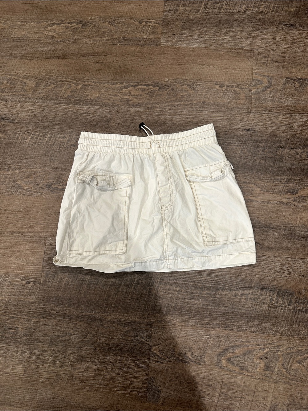 Casual White Elastic Waist Mini Athletic Skirt